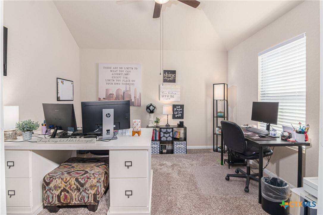 Seguin, TX 78155,809 Stonemanor
