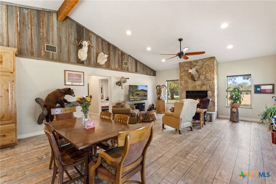 Johnson City, TX 78636,1145 Flat Creek RD