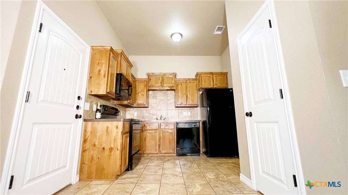 Killeen, TX 76542,405 Sladecek DR #B
