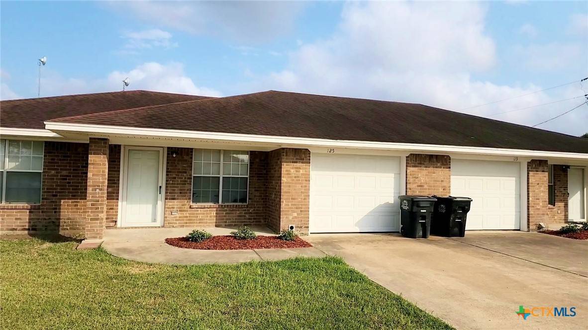 Vanderbilt, TX 77991,123 & 125 6th ST