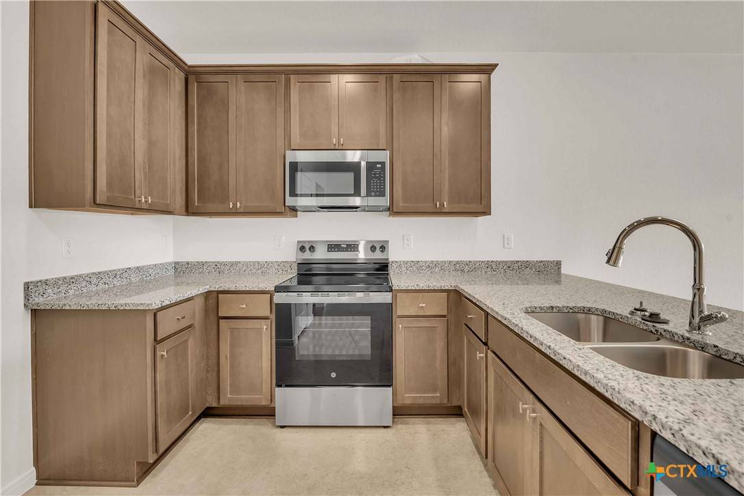 Killeen, TX 76543,914 Switchgrass DR