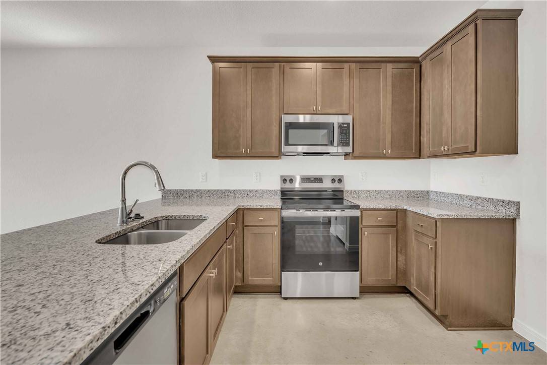 Killeen, TX 76543,910 Switchgrass DR