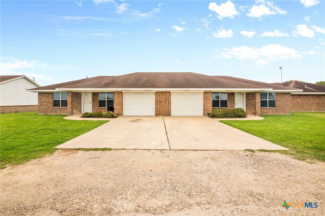 Vanderbilt, TX 77991,123,125,374,376,394 Navidad & 6th St