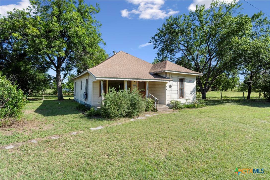 Thorndale, TX 76577,1104 E Umlang ST