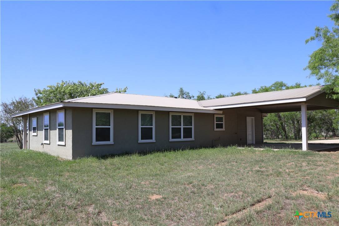 Seguin, TX 78155,1961 Jakes Colony RD