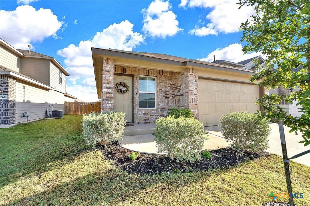 Floresville, TX 78114,256 Middle Green LOOP