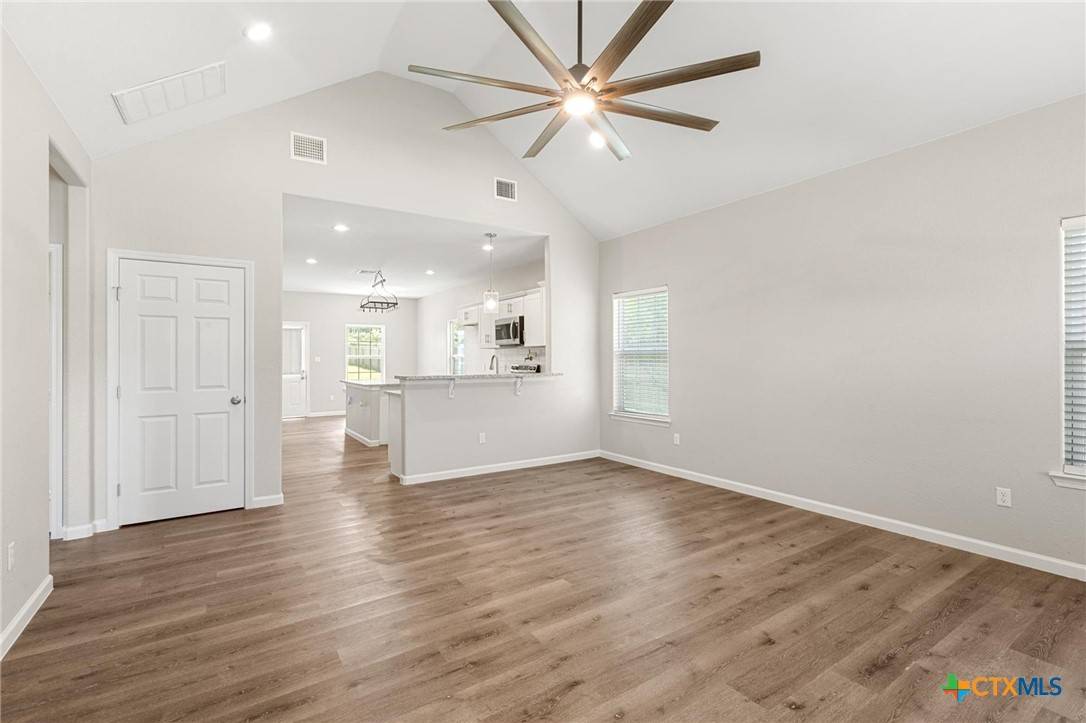 Luling, TX 78648,220 Spruce AVE