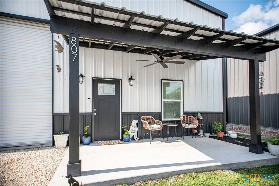 Seadrift, TX 77983,807 W Dallas AVE