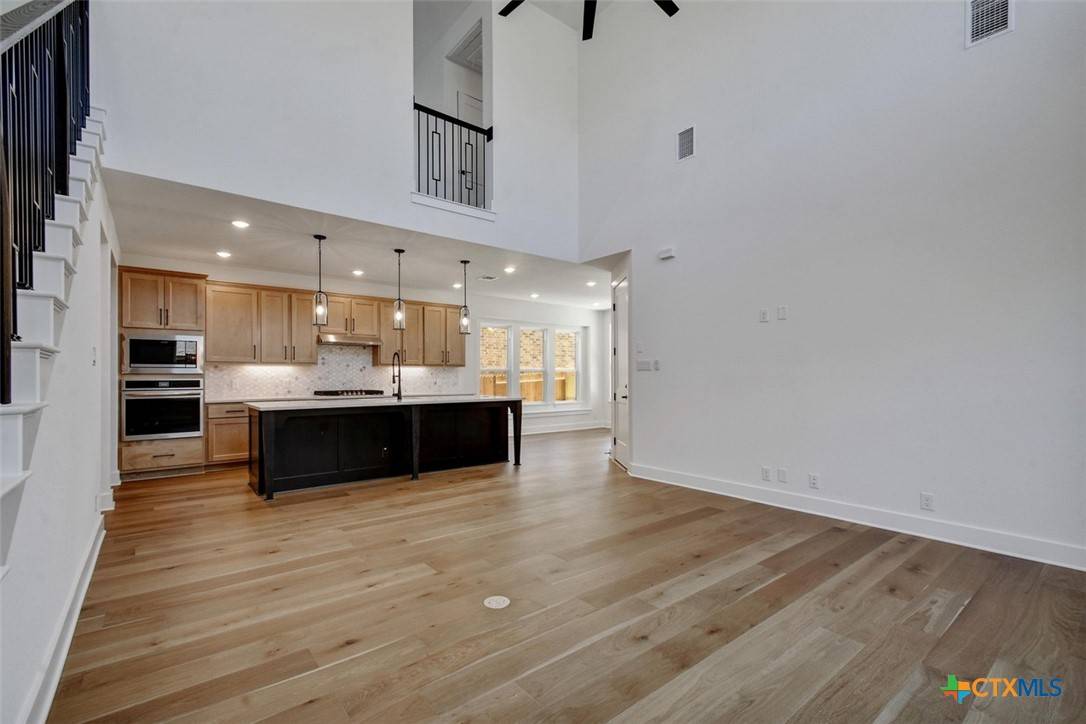 New Braunfels, TX 78132,1819 Tornillo TRL