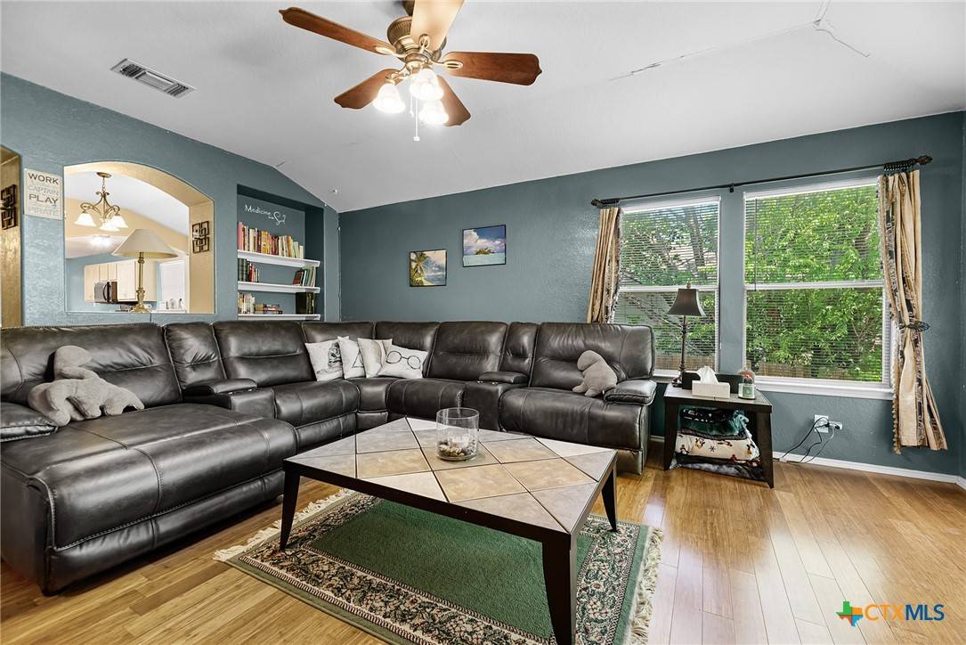 New Braunfels, TX 78130,2845 Tag LN