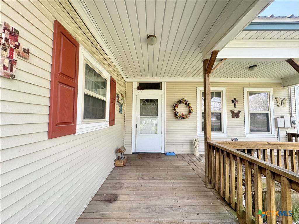 Yoakum, TX 77995,706 West ST