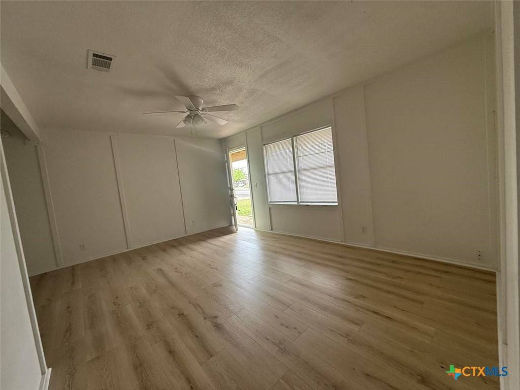 Copperas Cove, TX 76522,620 W Avenue B AVE