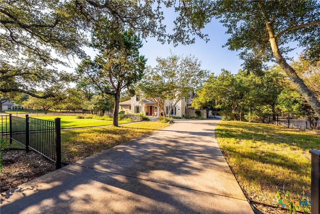 San Antonio, TX 78266,9063 Schoenthal RD