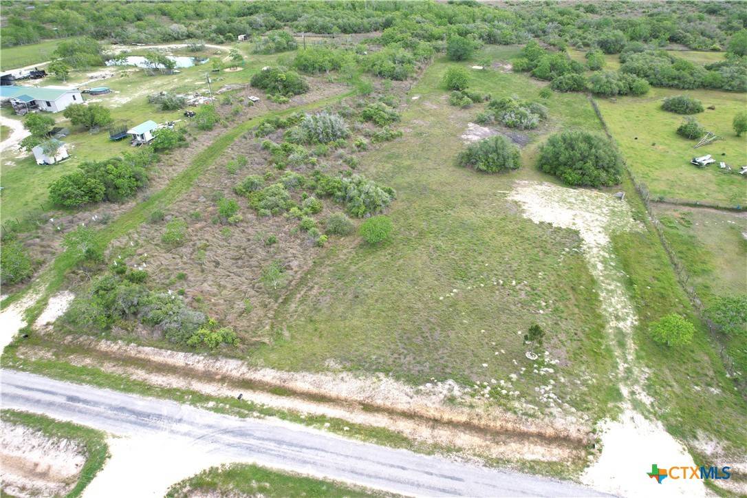 Seadrift, TX 77983,1656 Quail Meadow RD