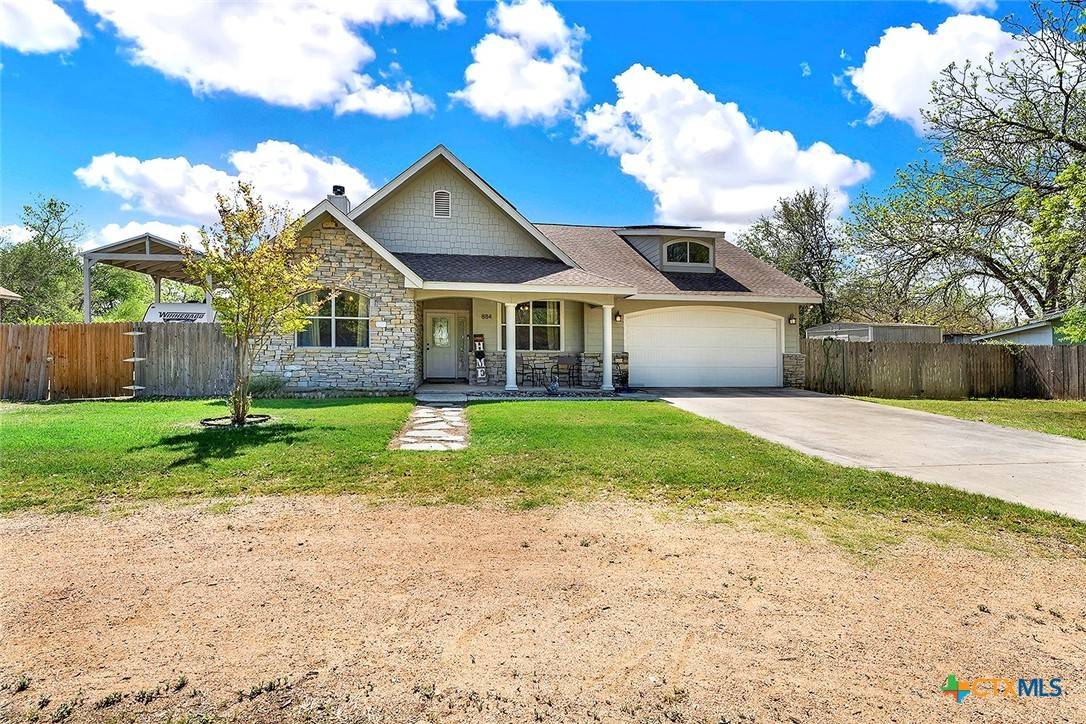 New Braunfels, TX 78130,884 E Torrey ST