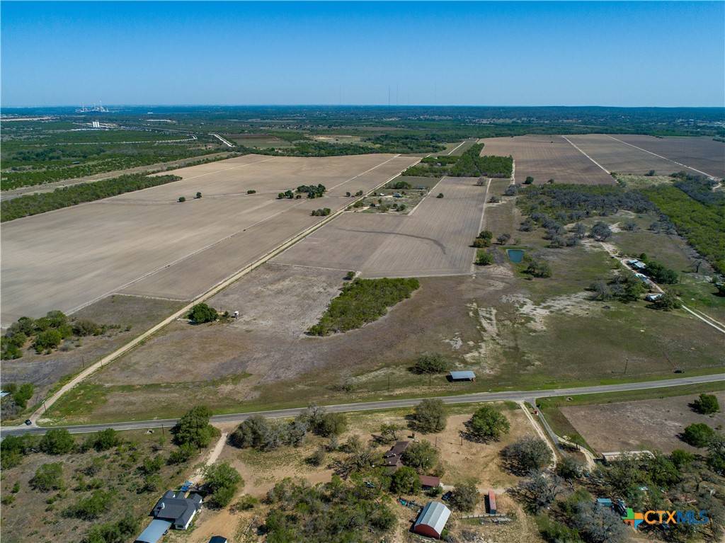 Floresville, TX 78114,8016 Fm 1303