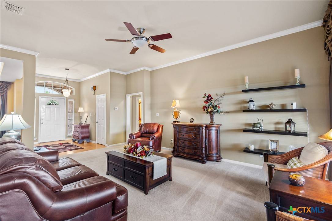 Victoria, TX 77904,305 Westbrook DR