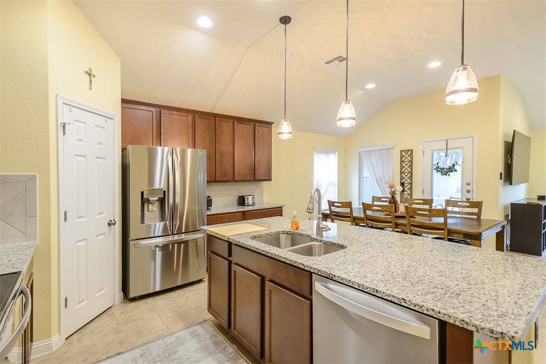 Harker Heights, TX 76548,829 Olive LN