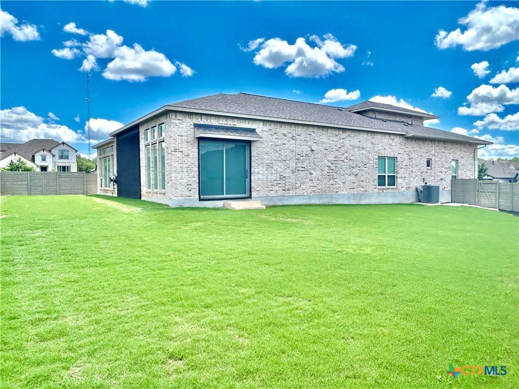 New Braunfels, TX 78132,1185 Abelia