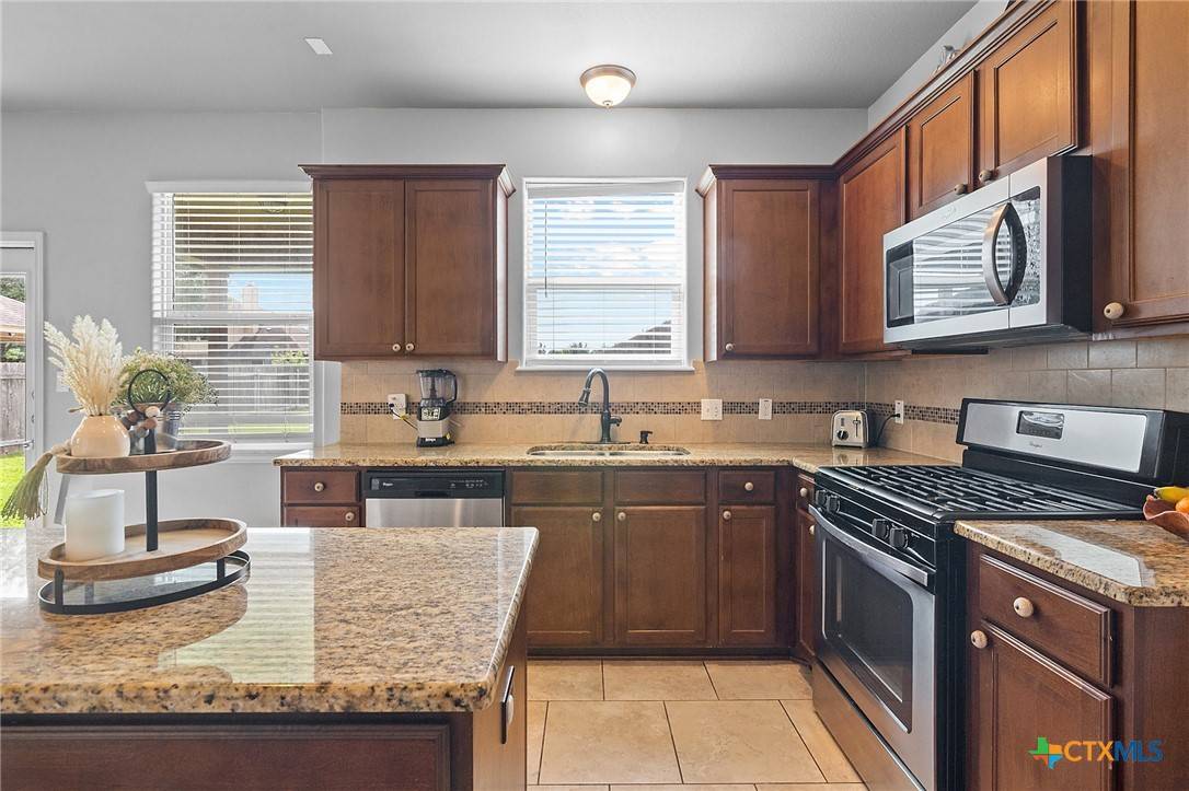 Victoria, TX 77904,125 Flint Rock CT