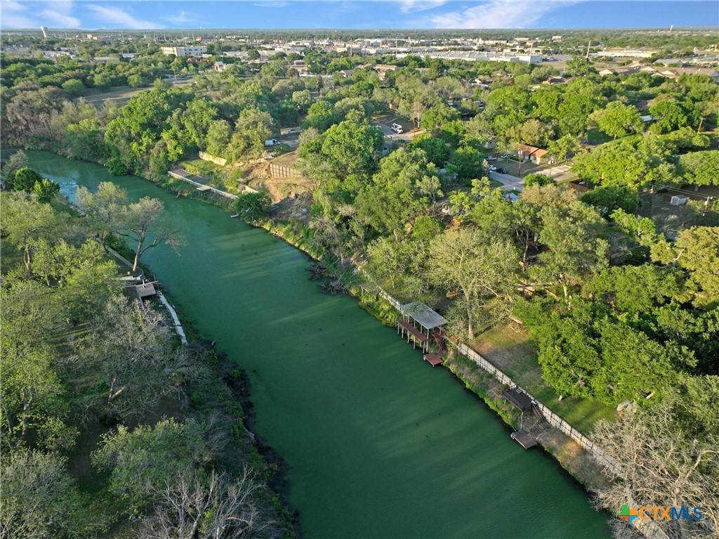 Seguin, TX 78155,706 Gloria DR