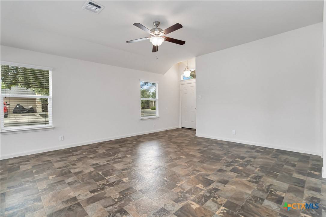 San Marcos, TX 78666,421 Capistrano DR