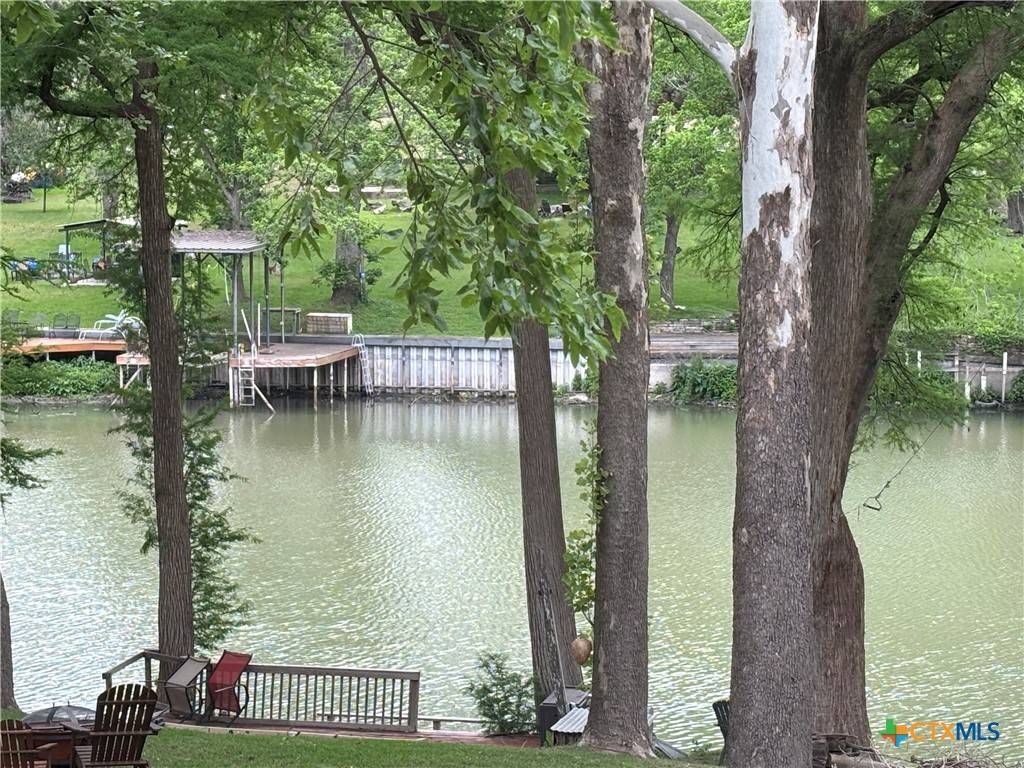 Mcqueeney, TX 78123,566 Cypress Ridge
