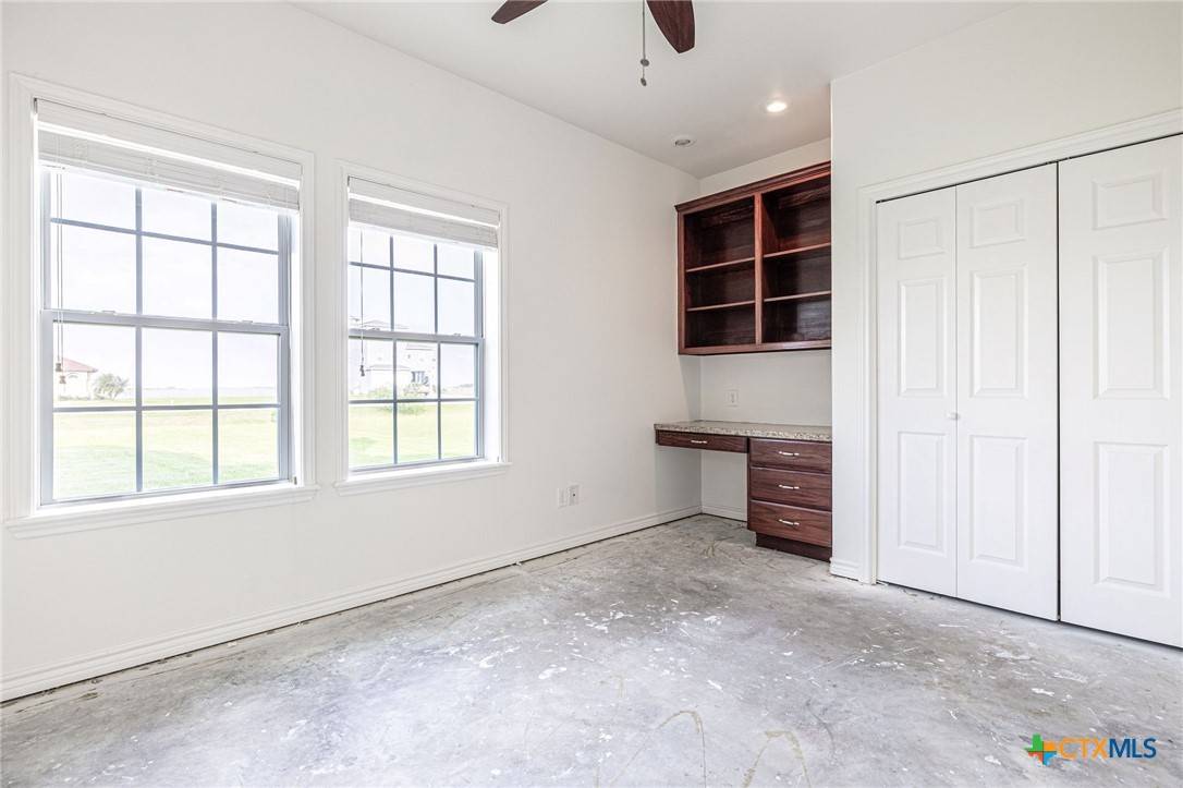 Port Lavaca, TX 77979,45 Blue Heron DR