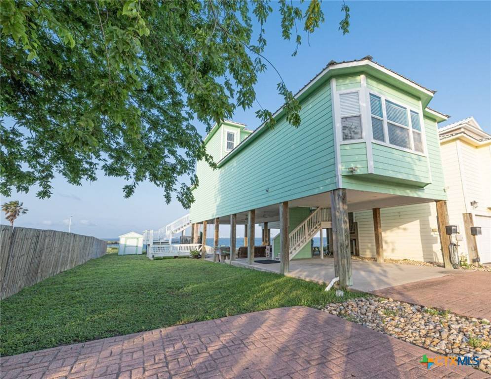 Port Lavaca, TX 77979,106 Clement CV