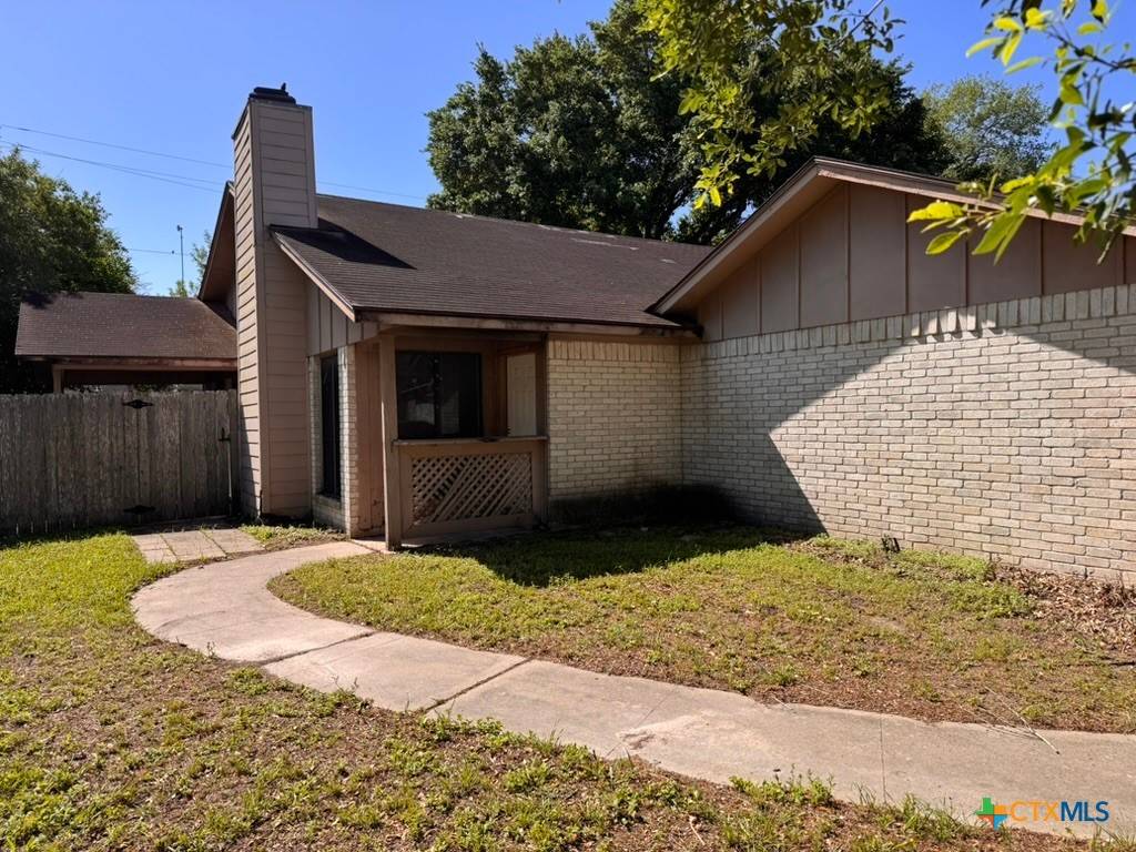 Victoria, TX 77901,217 Londonderry DR