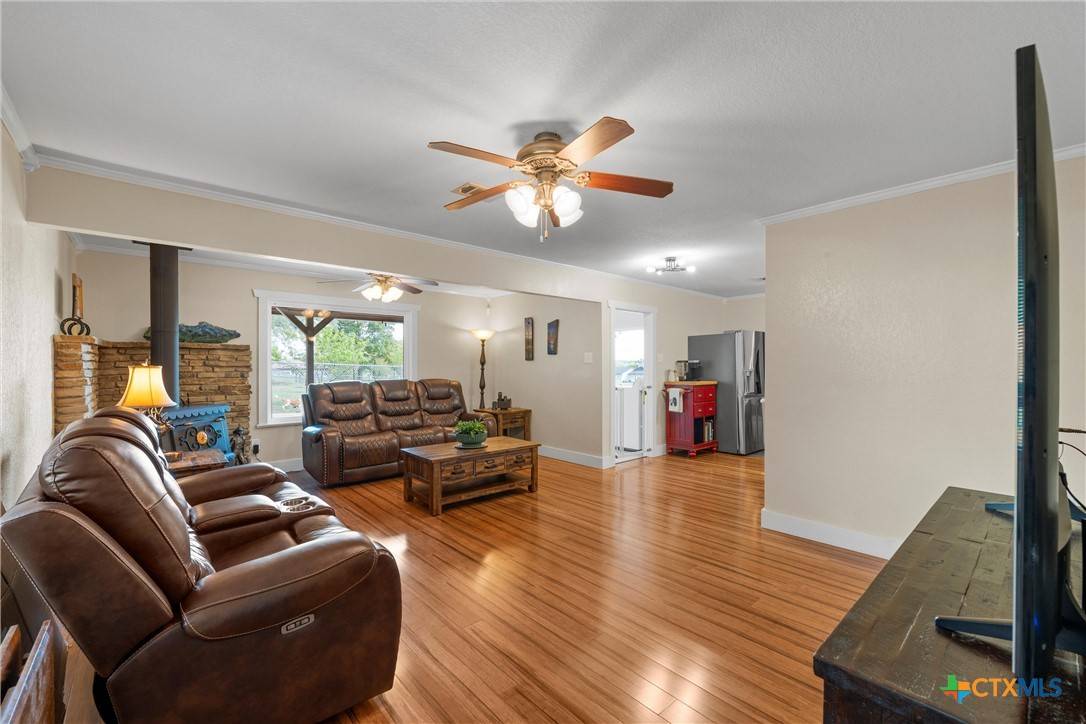 Bruceville-eddy, TX 76630,626 Friendly Oaks DR