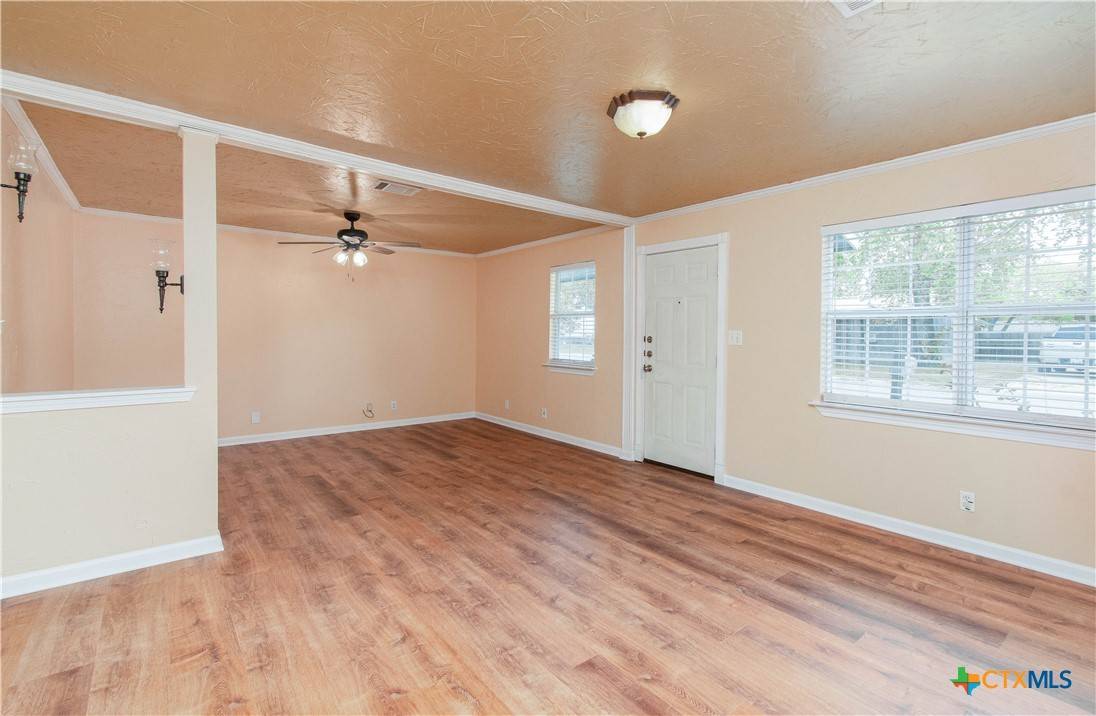 Belton, TX 76513,1703 S Penelope ST