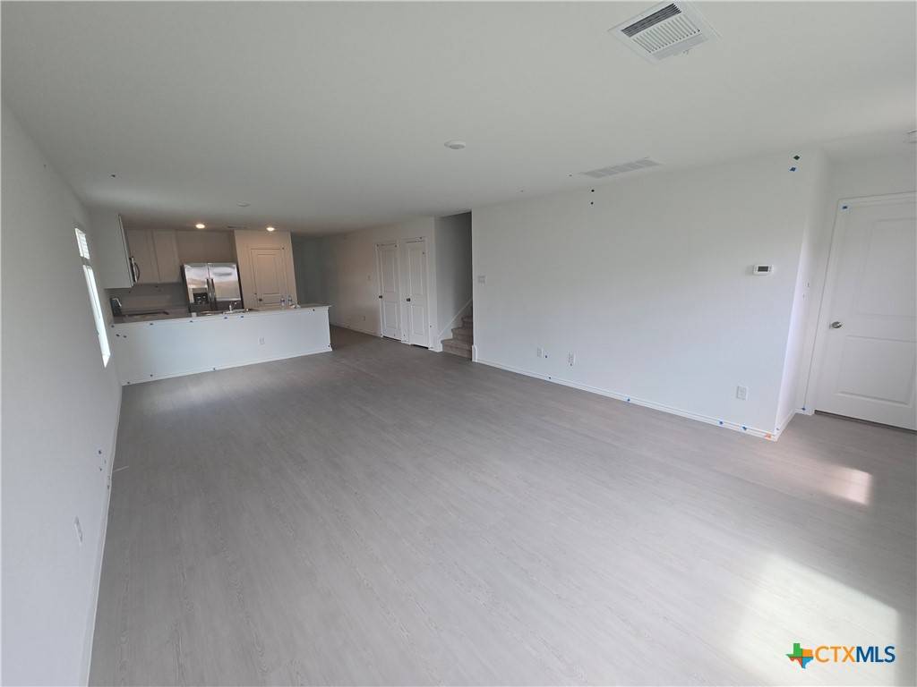 Holland, TX 76534,500 Tabitha LN