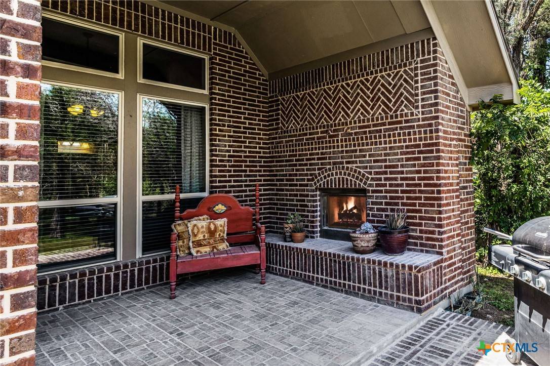 New Braunfels, TX 78132,959 Wilderness TRL