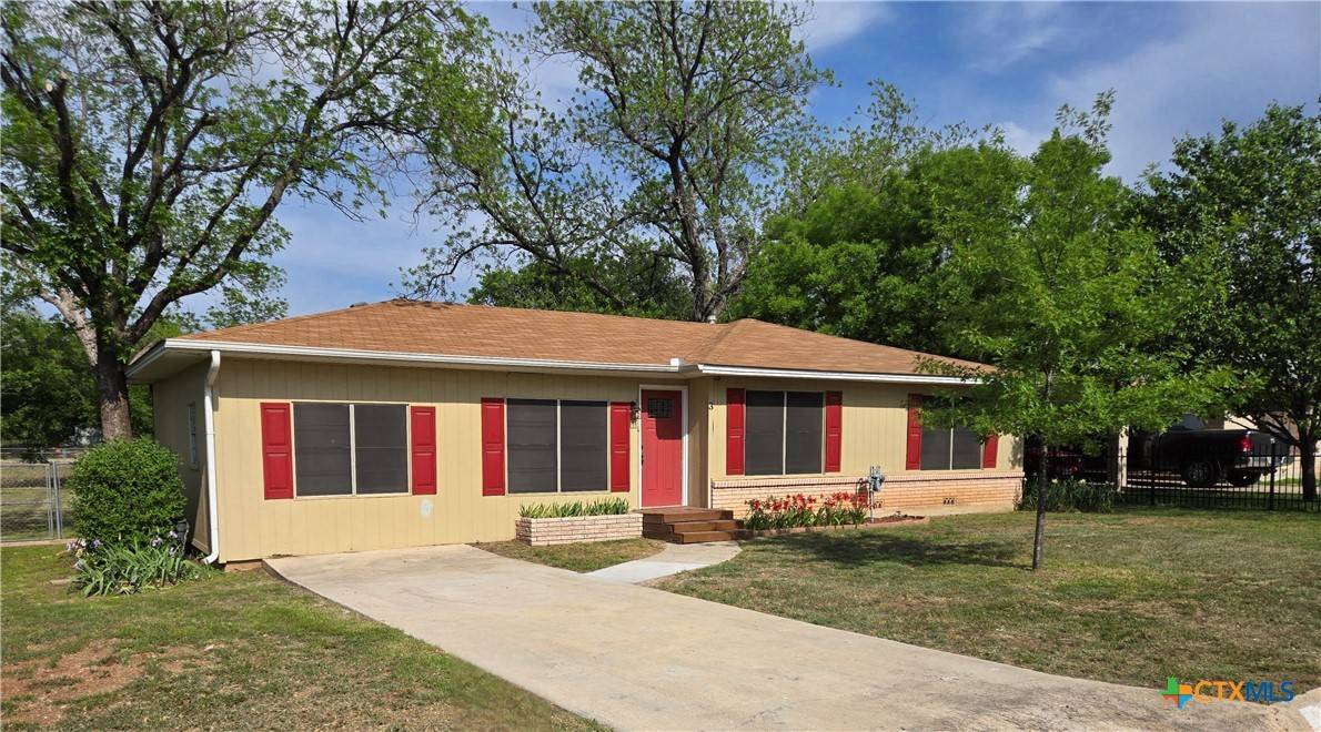 Lampasas, TX 76550,3 Park LN