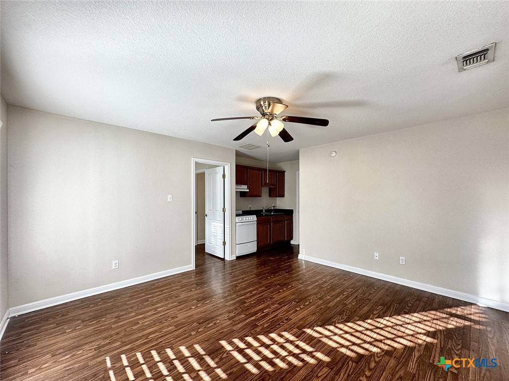 San Marcos, TX 78666,148 Rush HVN #c