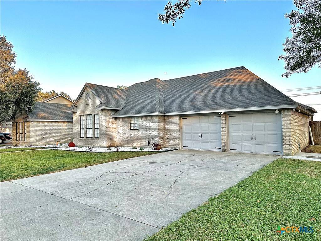 Victoria, TX 77904,203 Chimney Rock DR
