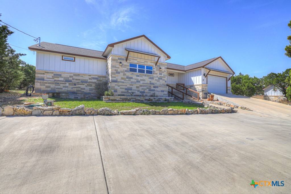 Fischer, TX 78623,1151 Flagstone Dr DR
