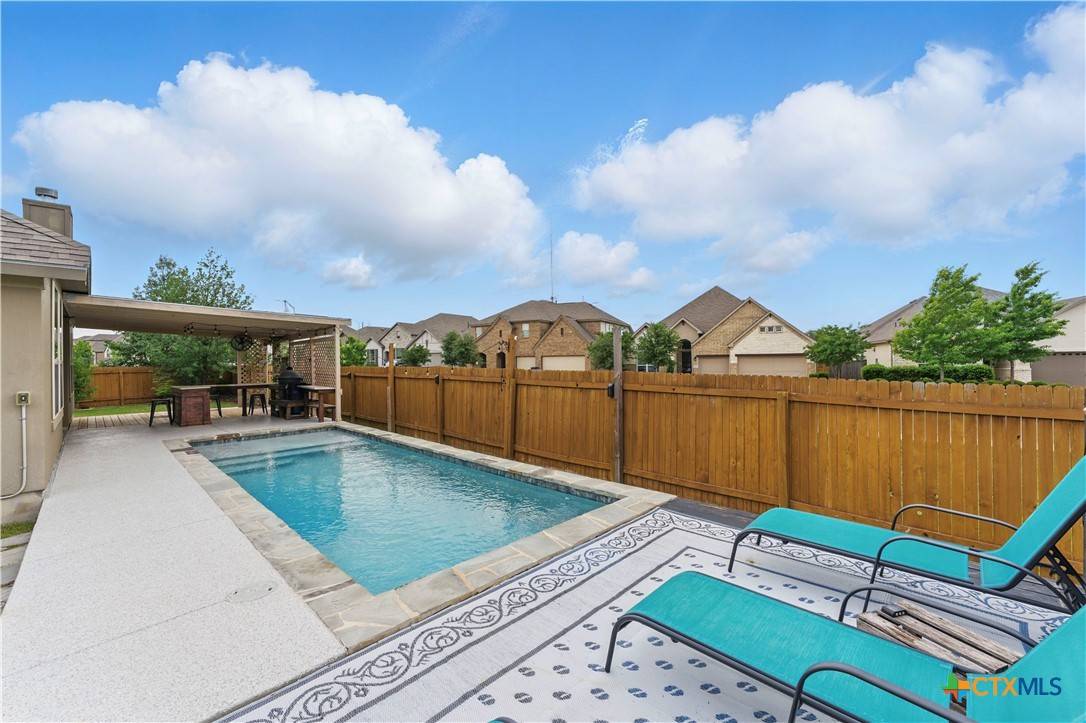 New Braunfels, TX 78132,907 Carriage Inn