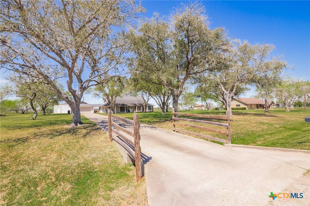 Victoria, TX 77904,302 Crawford DR