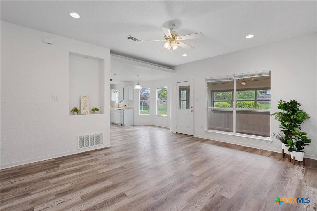 Killeen, TX 76549,3302 Littleleaf DR