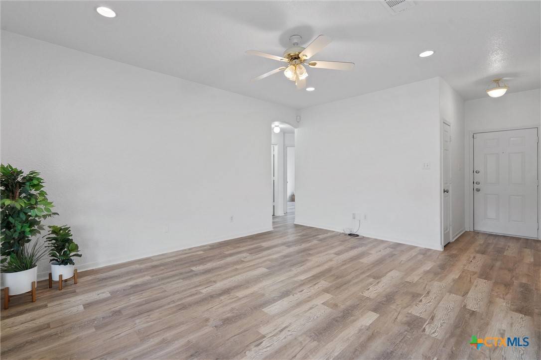 Killeen, TX 76549,3302 Littleleaf DR