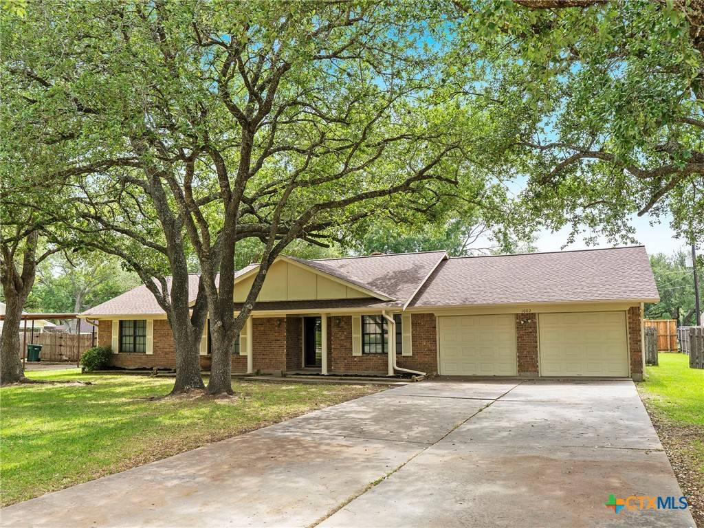 Ganado, TX 77962,1002 Fairlane DR