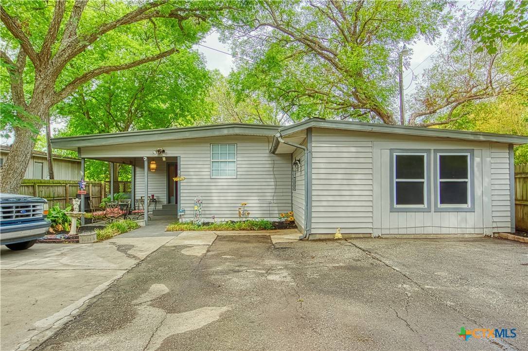 Seguin, TX 78155,130 Lee ST