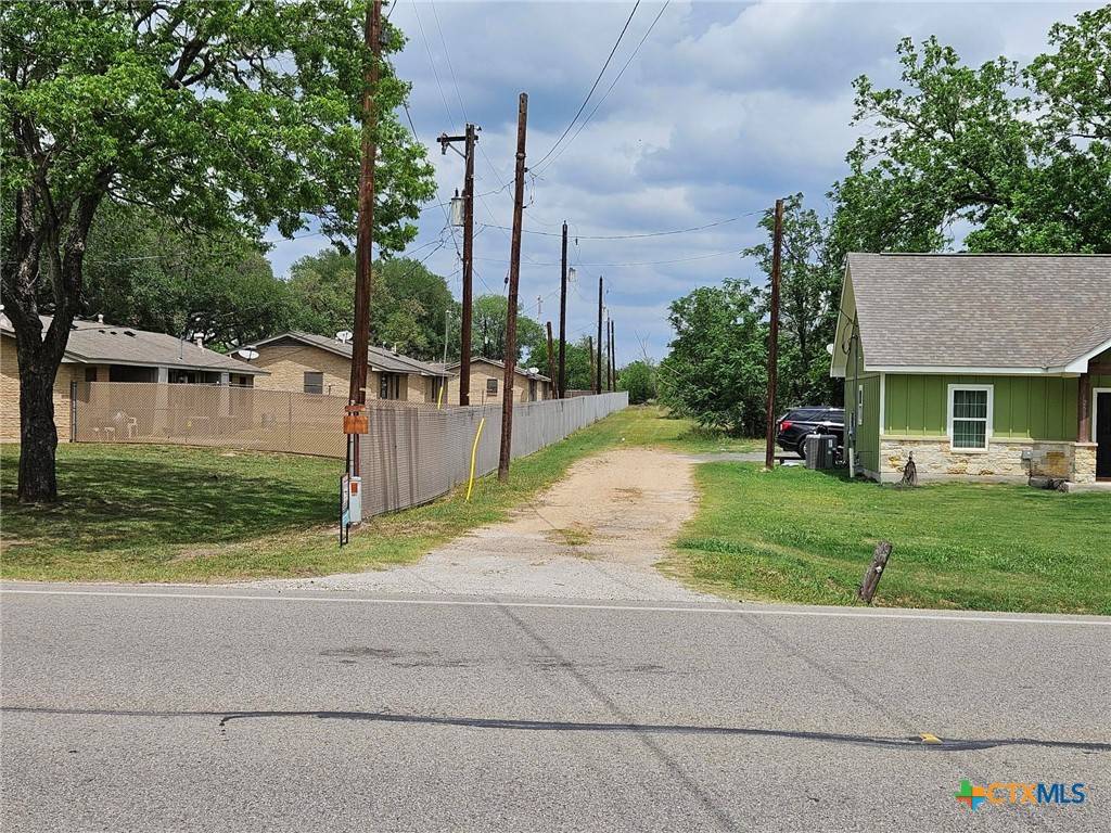 Luling, TX 78648,302 San Marcos HWY