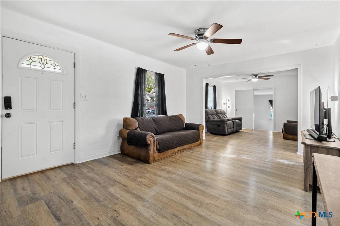 Copperas Cove, TX 76522,301 S 7th ST