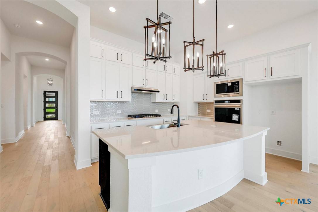New Braunfels, TX 78130,349 Hulda TRL