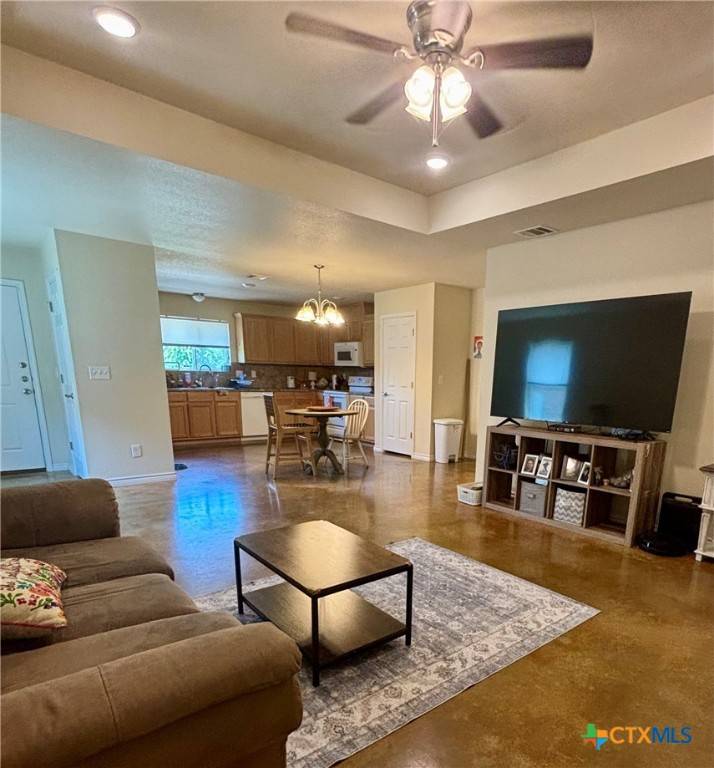 Lampasas, TX 76550,1109 E Avenue F