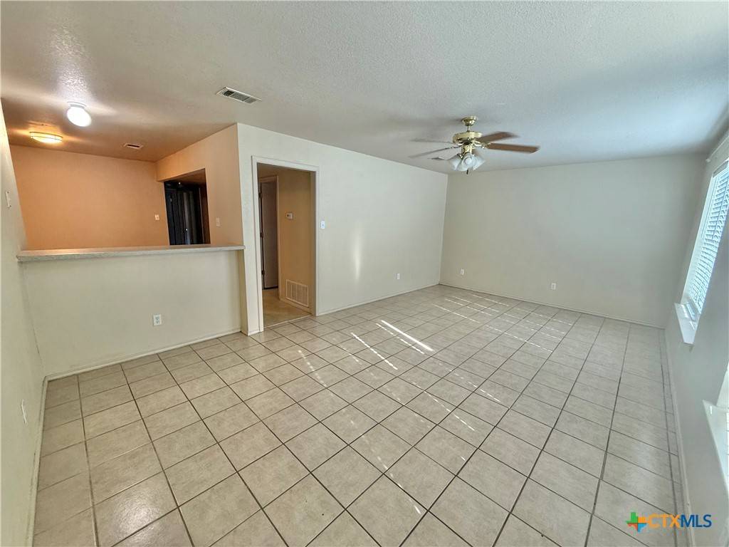 Belton, TX 76513,415 E 4th AVE #B