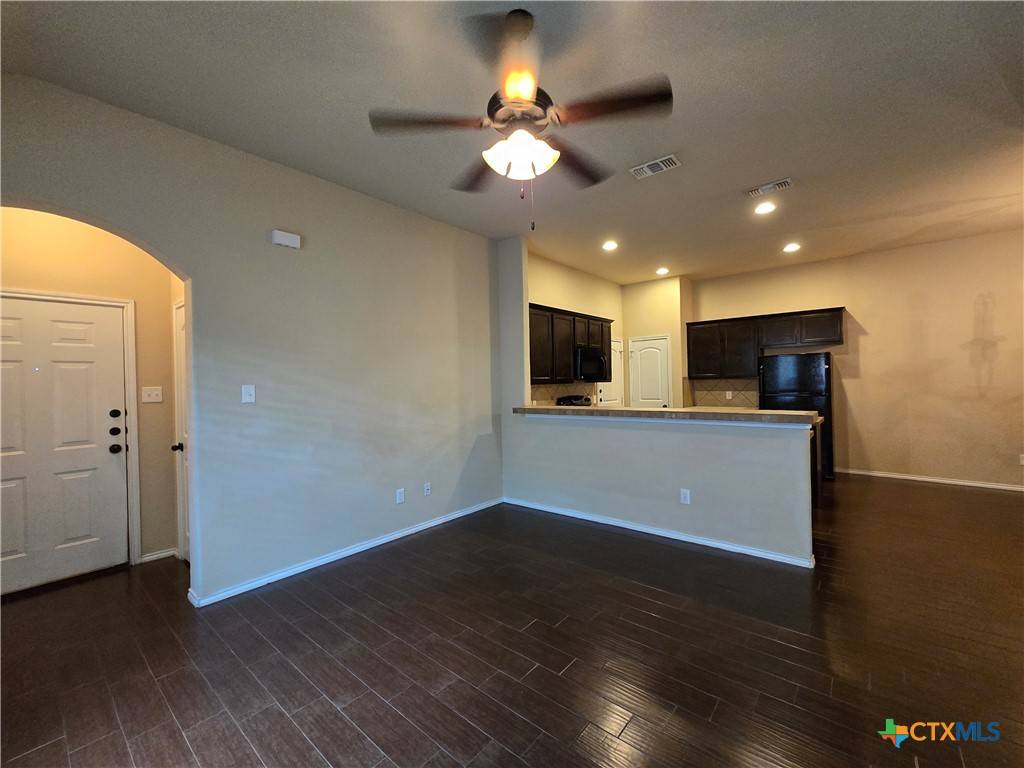 New Braunfels, TX 78130,297 Rosalie DR